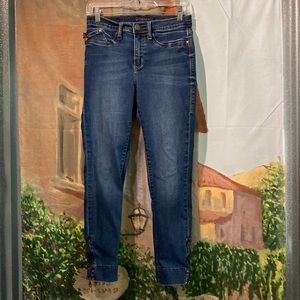 Rock & Republic Kashmiere ankle jeans with zippers